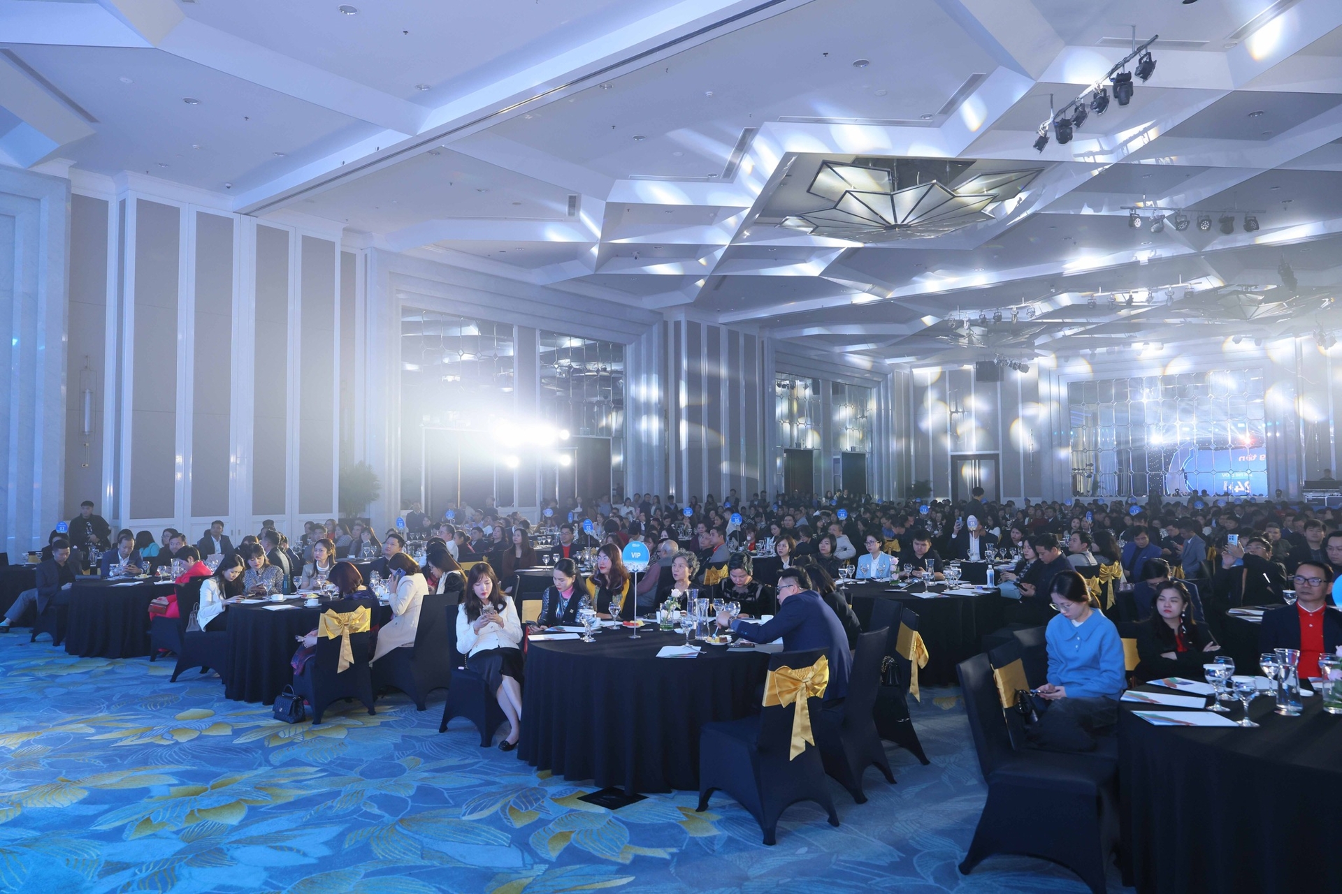 Nhà đầu tư Vinhomes Global Gate: 'Giờ là thời điểm tốt nhất, chậm chân là vụt mất tiền tỷ'
